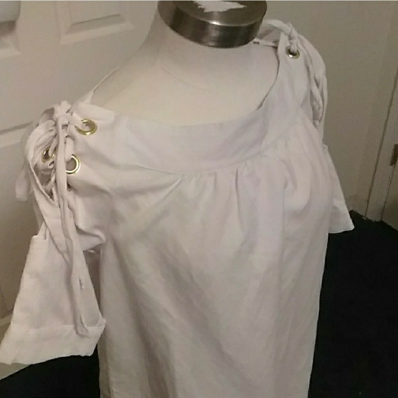 Linen Top - Picture 2 of 4